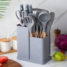 KITCHEN UTENSILS 19 PC